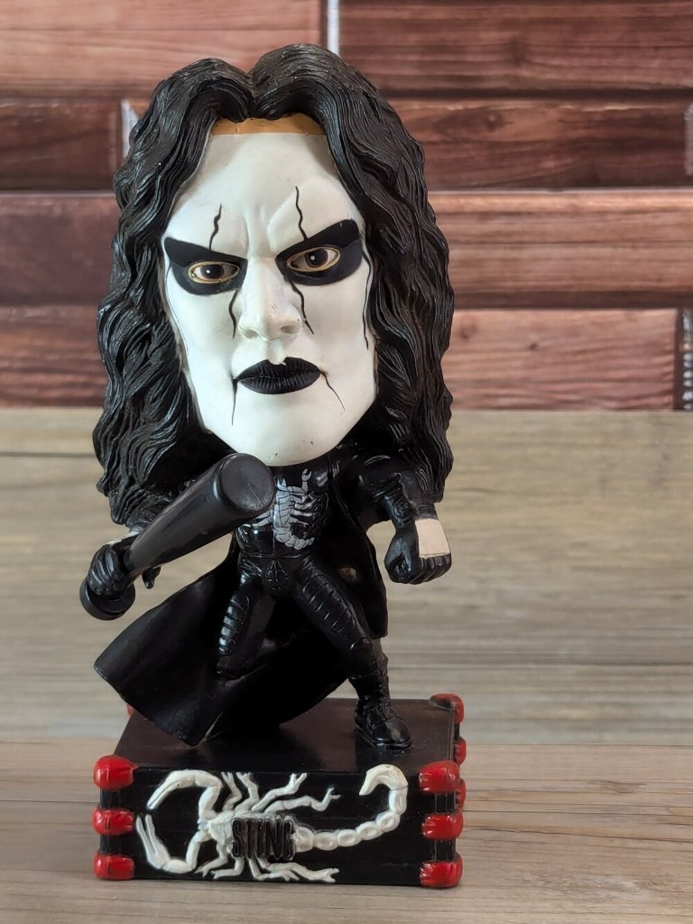 Sting (Crow) W/Baseball Bat WCW / NWO Head Ringers Wrestling Figure Toy Biz 1999
